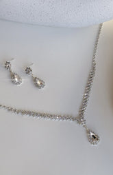 Jed Earrings & Necklace Set Silver
