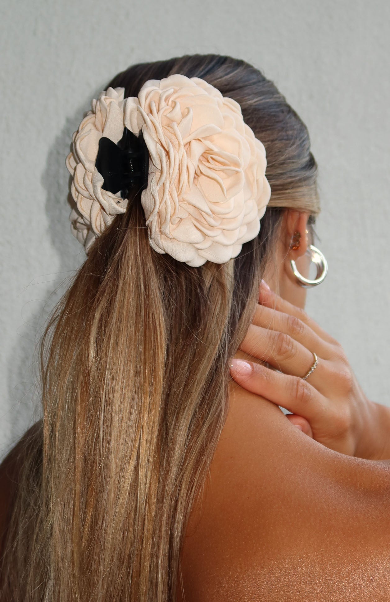 Zephyr Hair Clip Cream